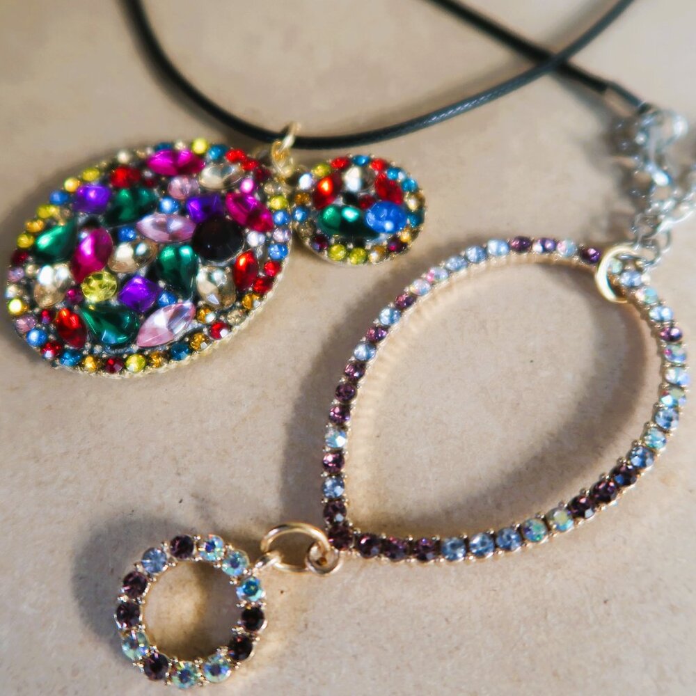 Vintage Rhinestone Pendant Lot 2 Pc Multicolor Crystal Cluster Statement Wear - Picture 14 of 15